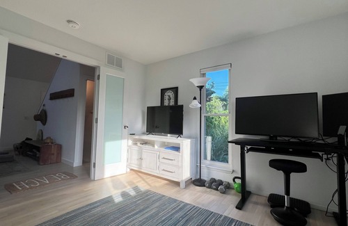 Montauk House | Pet Friendly Ditch Plains Surf House 2 blocks from beach