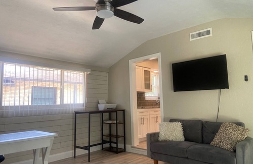 St. Petersburg - Clearwater House | Pet-Friendly Downtown Retreat with Firepit & WiFi