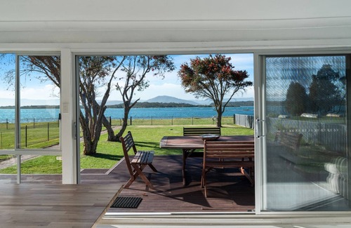 Orient Point House | Pet-Friendly Escape - Book 3, Pay for 2!