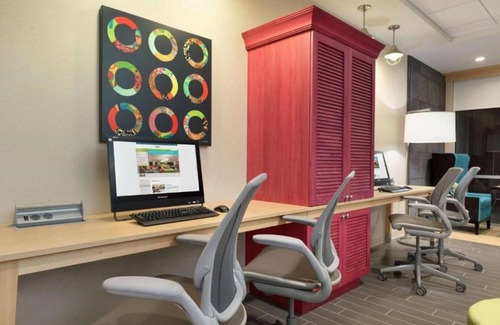 Roseville House | Pet-friendly, extended-stay