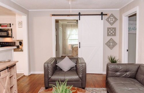 Kingston Springs House | PET FRIENDLY Farmhouse near the Harpeth River