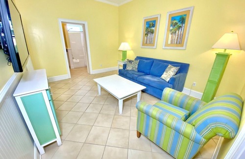 Atlantic Beach Hotel | Pet-friendly - Full Kitchen - 3 Blocks to Beach! Unit 501