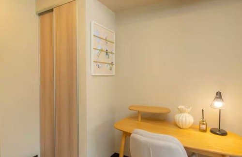 Santa Ana Apartment | Pet Friendly, garden and washing machine