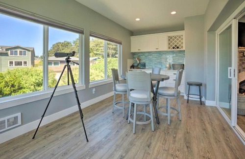 Gold Beach House | Pet-Friendly Gold Beach Townhome Ocean Views