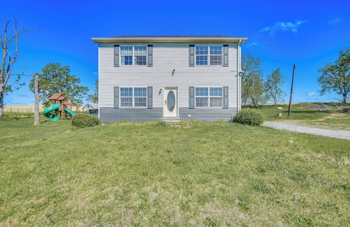 Ono House | Pet-Friendly Grantville Home ~ 8 Mi to Hersheypark