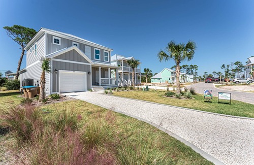 Cape San Blas House | Pet Friendly, Gulf View 4/3.5 Community pool/pickleball courts - open!-SPECIALS!