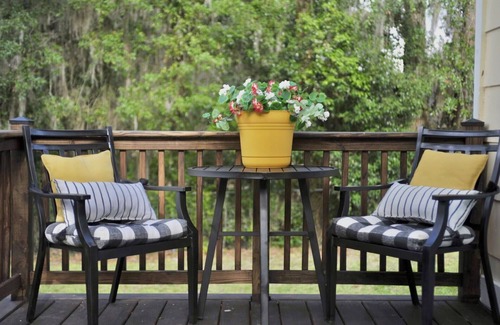 Historic District House | Pet Friendly Historic Downtown Bungalow with Fenced In Yard!