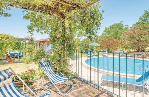 Bevagna House | Pet friendly home in bevagna (pg)