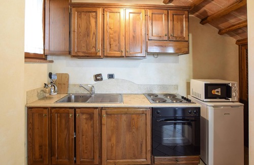 Magione House | Pet friendly home in Montebuono