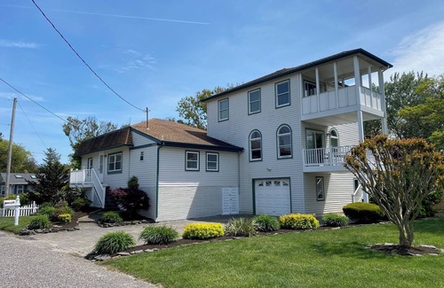 North Cape May House | Pet-friendly Home Just One Block From The Delaware Bay