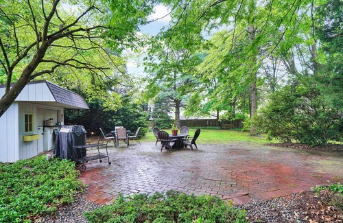 Columbia House | Pet Friendly Home Near Hershey & Gettysburg