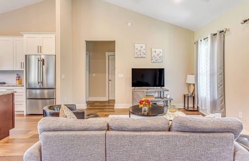 Loris House | Pet-Friendly Home w/Patio in Loris!