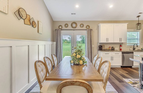 Loris House | Pet-Friendly Home w/Patio in Loris!