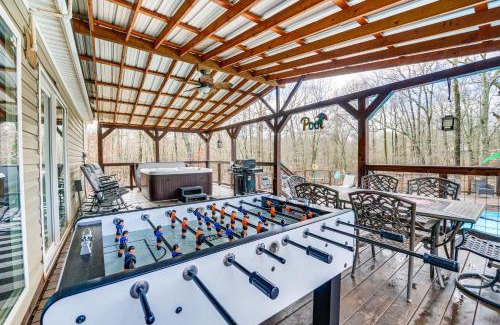 Broken Bow House | Pet-Friendly Home with Pool in Broken Bow!