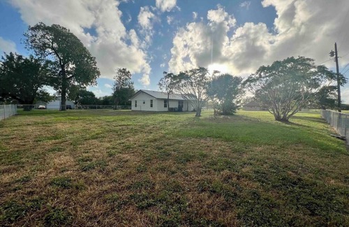 Long Mott House | Pet-Friendly Home with fenced yard and covered boat parking in Seadrift TX
