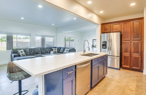 Indio House | Pet-Friendly Indio Home: Pool, Jacuzzi & Fire Pit!