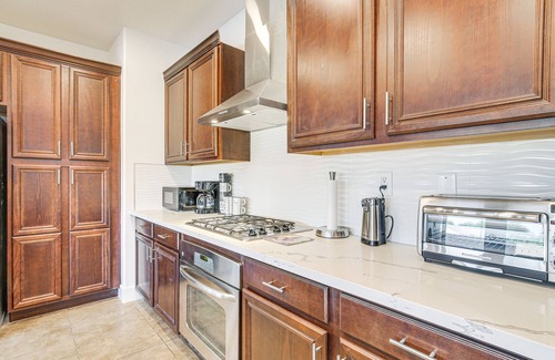 Indio House | Pet-Friendly Indio Home: Pool, Jacuzzi & Fire Pit!