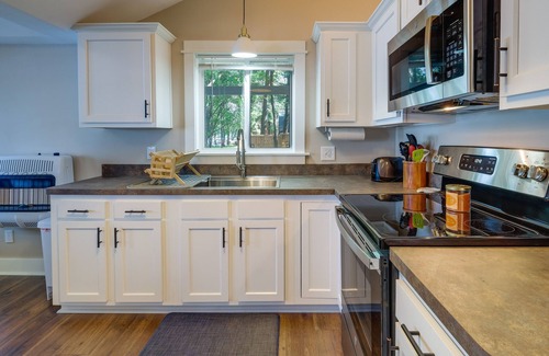 Kalkaska Cottage | Pet-Friendly Kalkaska Cottage on Lake Crawford!
