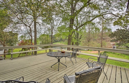 Athens House | Pet-Friendly Lake Athens Home w/Fireplace!