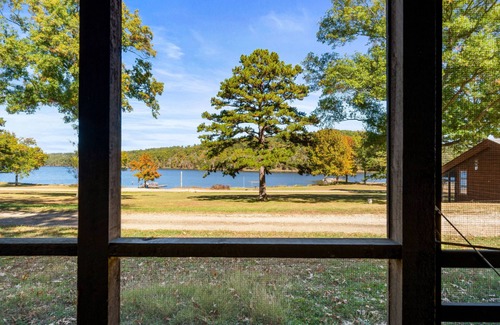 Potosi Cabin | Pet-Friendly Lake Hideaway w/Views