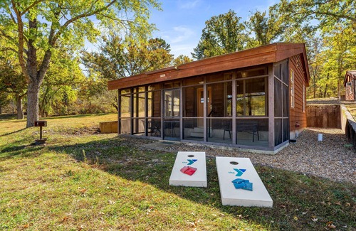 Potosi Cabin | Pet-Friendly Lake Hideaway w/Views