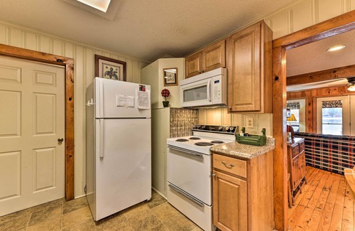 Mayhew Cottage | Pet-Friendly Lake Norman Cottage: Swim, Boat, Fish