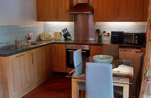 Little Stukeley Apartment | Pet Friendly Lodge for 2 Guests