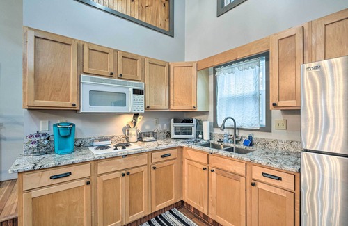 Bemus Point Apartment | Pet-Friendly Loft Vacation Rental w/Fire Pit!