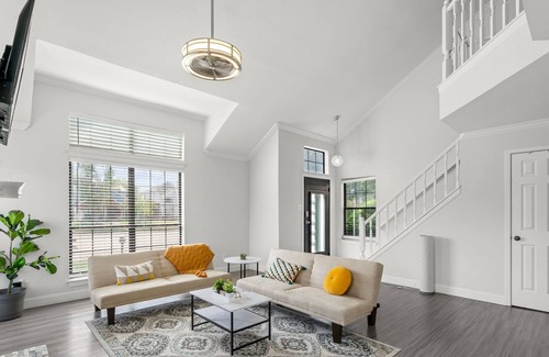 Northeast Carrollton House | Pet Friendly Lovely Modern Single House Carrollton