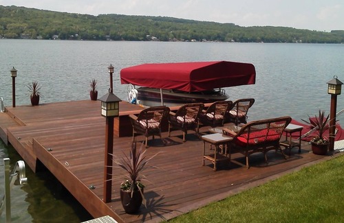 Valois House | Pet Friendly Luxury Timberframe on Sunny East Side. Remarkable Sunsets