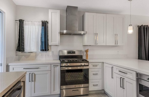 Franklin House | Pet Friendly|Modern Home|Central Location