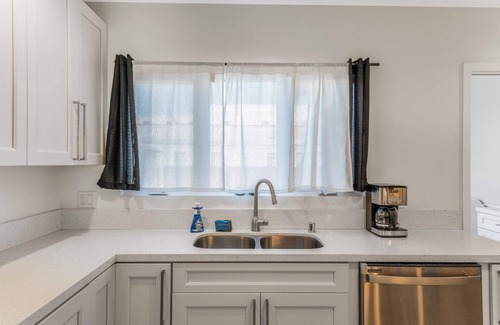 Franklin House | Pet Friendly|Modern Home|Central Location