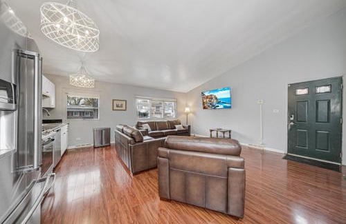 Villa Park House | Pet Friendly Near Airport 25Mi to Downtown CHI