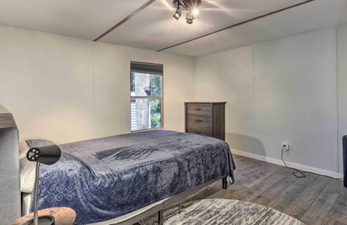 Fellowship House | Pet-Friendly Ocala Retreat w/ Fenced Yard!