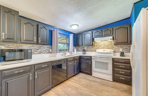 Ocala House | Pet-Friendly Ocala Vacation Rental w/Patio!