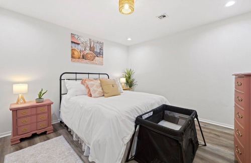 Lincoln Other | Pet-Friendly Ozark Retreat - Gardens, Pond, Wildlife Views