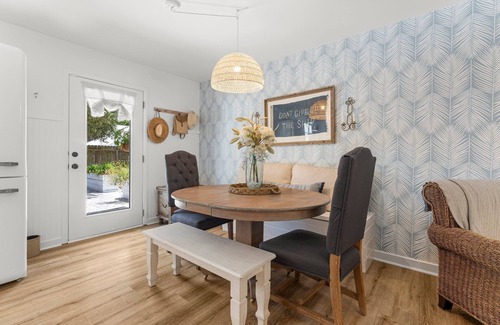 Gulfview Heights House | 🌊Pet Friendly-Private Pool-4 Bikes-Short Walk to the Beach-Cottage Haven🌊