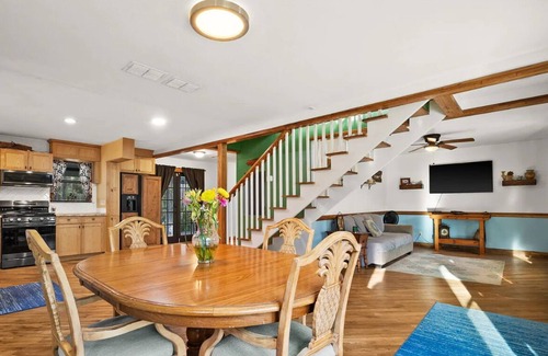 Rural Estates House | Pet friendly, peaceful retreat on over 2 wooded acre in beautiful Naples Florida