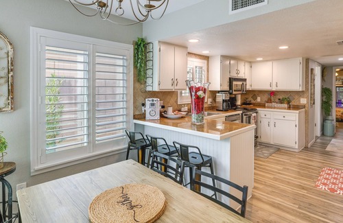Roadrunner Estates Cottage | Pet-friendly Phoenix Oasis w/3 Covered Patios!