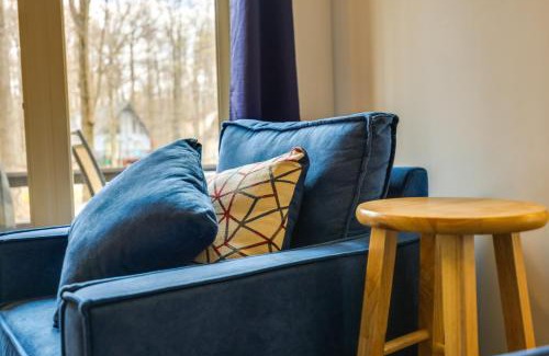 Thornhurst House | Pet-Friendly Pocono Lake Home with Fire Pit and Deck!