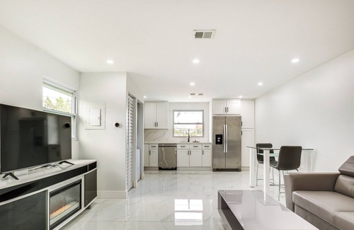 Beachway Estates House | Pet-Friendly Pompano Beach Vacation Rental!