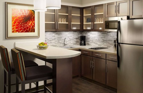 Las Colinas Apartment | Pet-friendly Property! w/Free Parking, Near Parmenter Gazebo Garden!