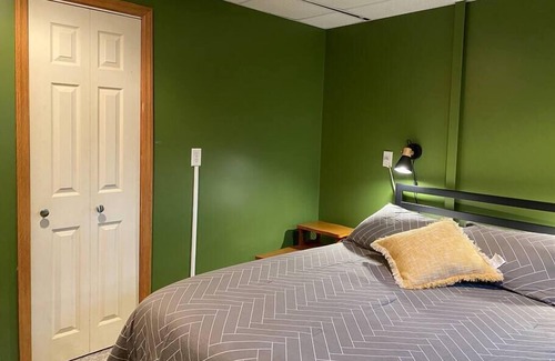Fargo House | Pet-Friendly Queen Bedroom in Downtown Fargo