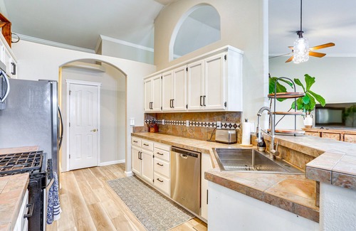 Boulder Creek House | Pet-Friendly Redding Home w/Spacious Patio