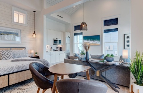 Port Aransas Cabin | Pet Friendly, Resort Pools, Golf Cart Boardwalk to Beach
