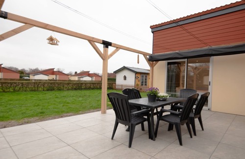 Zevenhuizen House | Pet-Friendly Rural Escape
