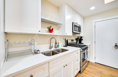 Lincoln Acres Apartment | Pet-Friendly San Diego Studio ~ 14 Mi to Downtown