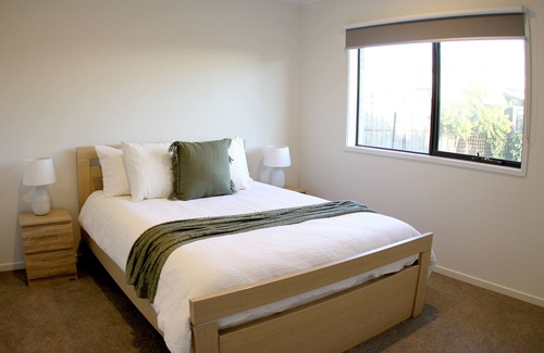 Ocean Grove House | Pet Friendly Shorebreak Summer Family Retreat