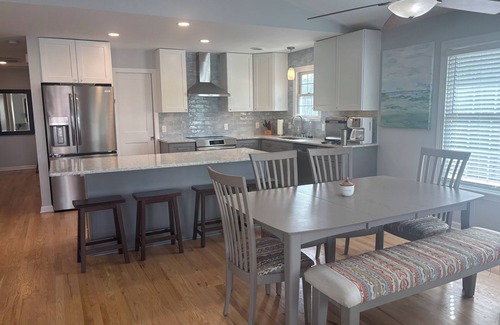Carolina Beach House | Pet friendly single family 3BR/2BA home with private pool and hot tub!