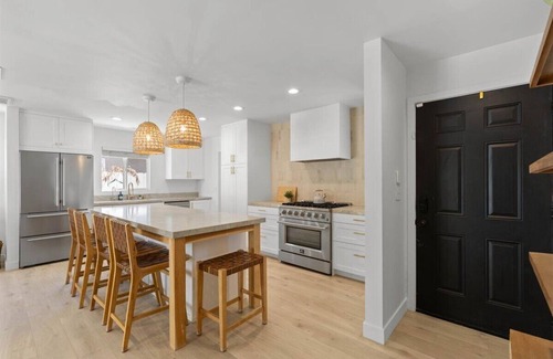 Loma Alta House | Pet Friendly, Single Story Home with Large Yard, 10 min from the beach